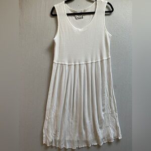 Dressing Clio Sleeveless White Knit-Bodice Midi Dress Sz M
